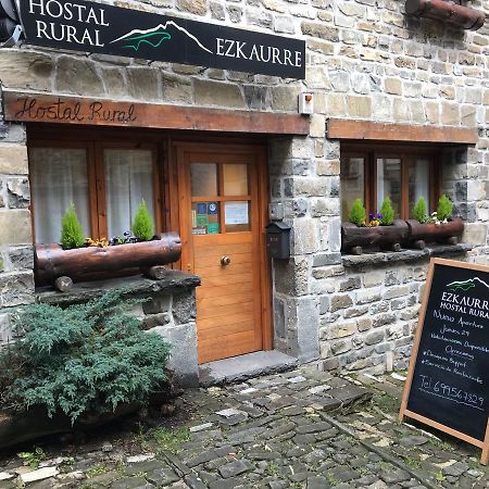 Hostal Ezkaurre Isaba Exterior photo